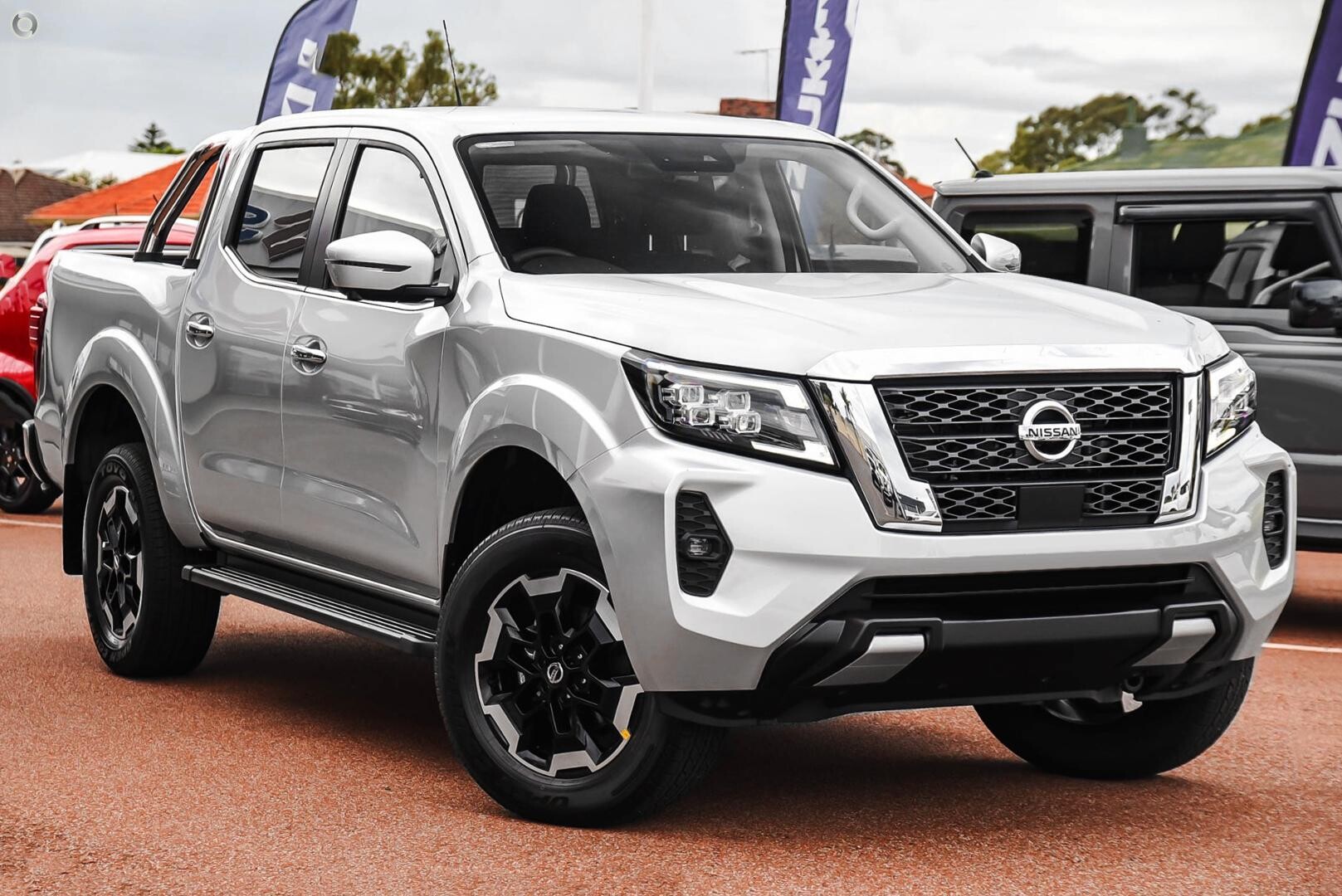 2023 Nissan Navara image