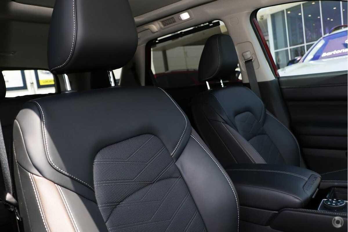 2023 Nissan Pathfinder image