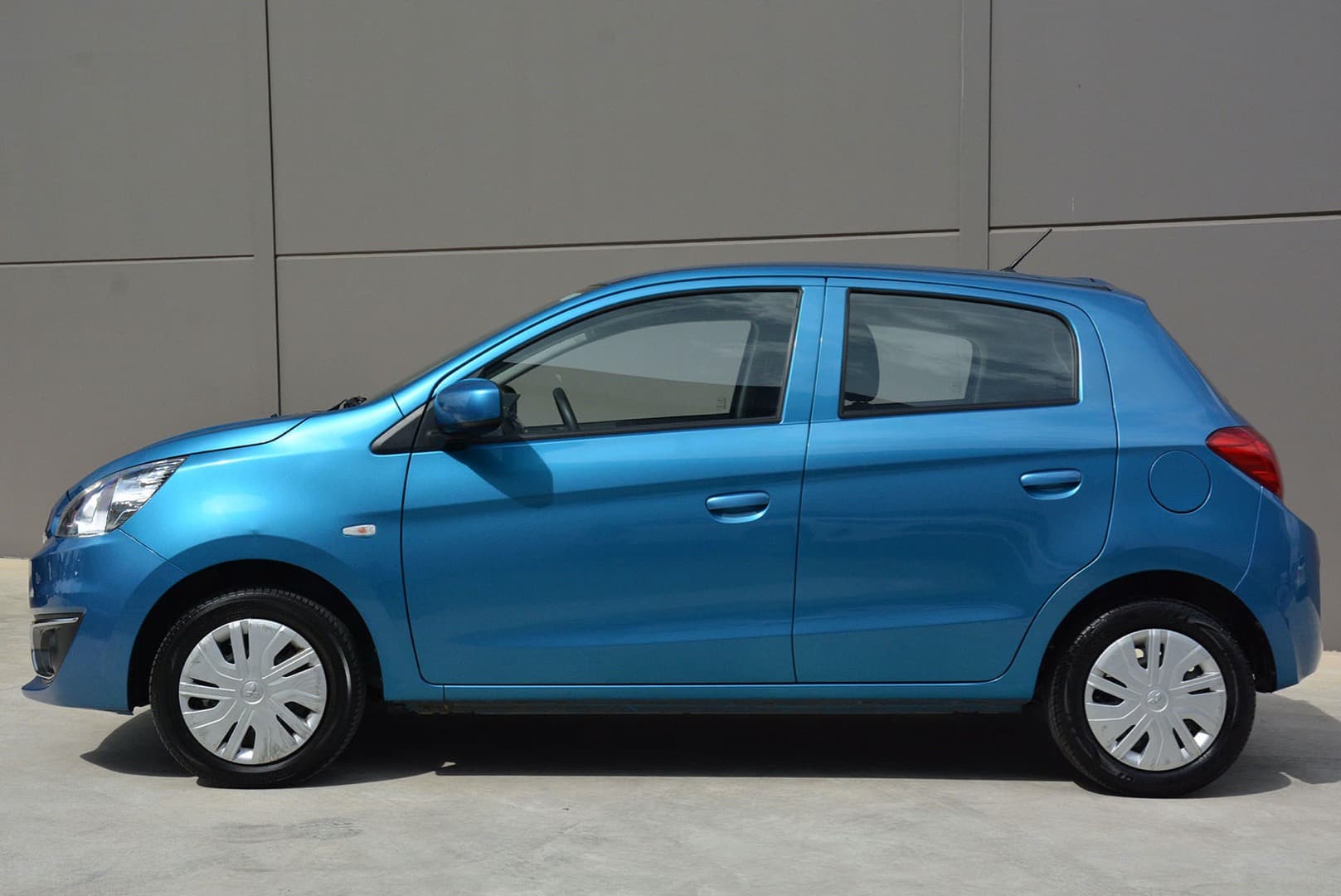 2018 Mitsubishi Mirage image