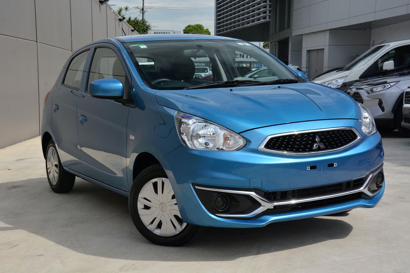 2018 Mitsubishi Mirage image