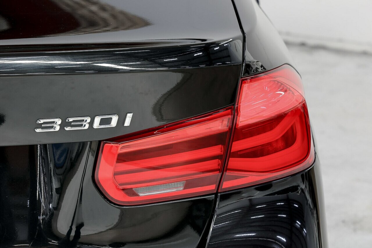 2017 BMW 3 series image