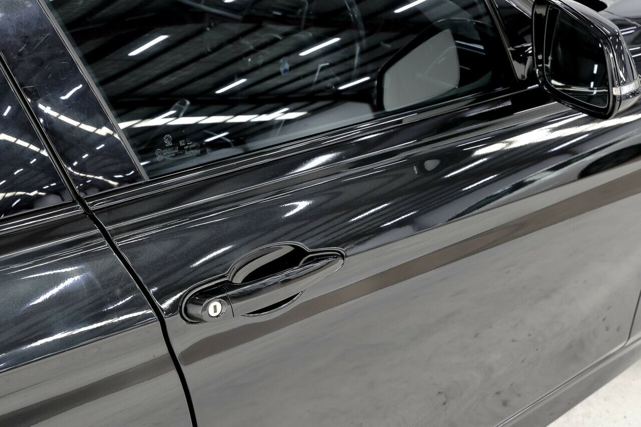 2017 BMW 3 series image