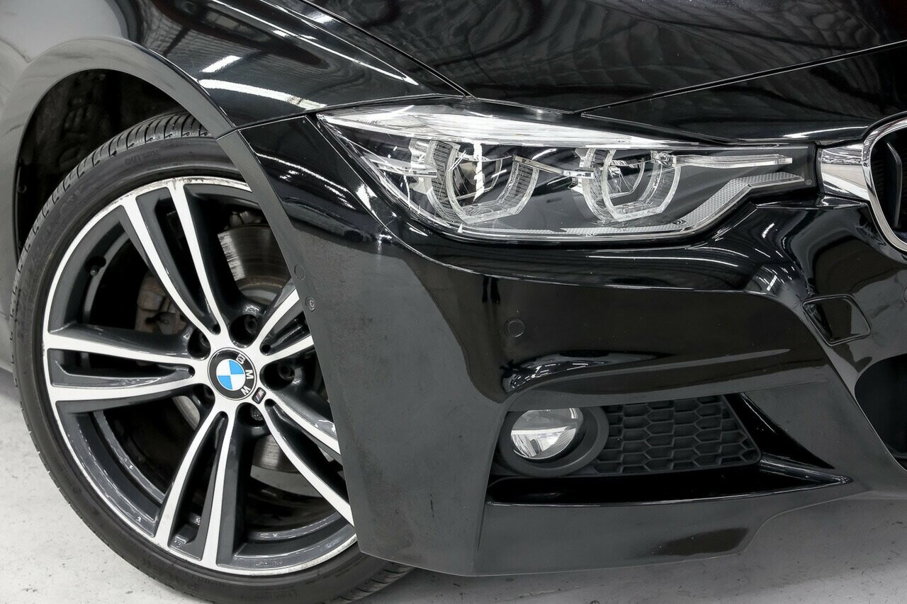 2017 BMW 3 series image