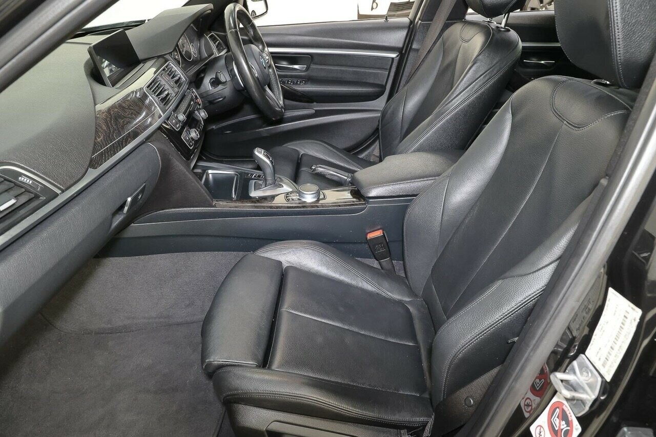 2017 BMW 3 series image