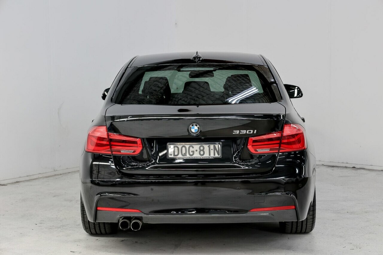 2017 BMW 3 series image