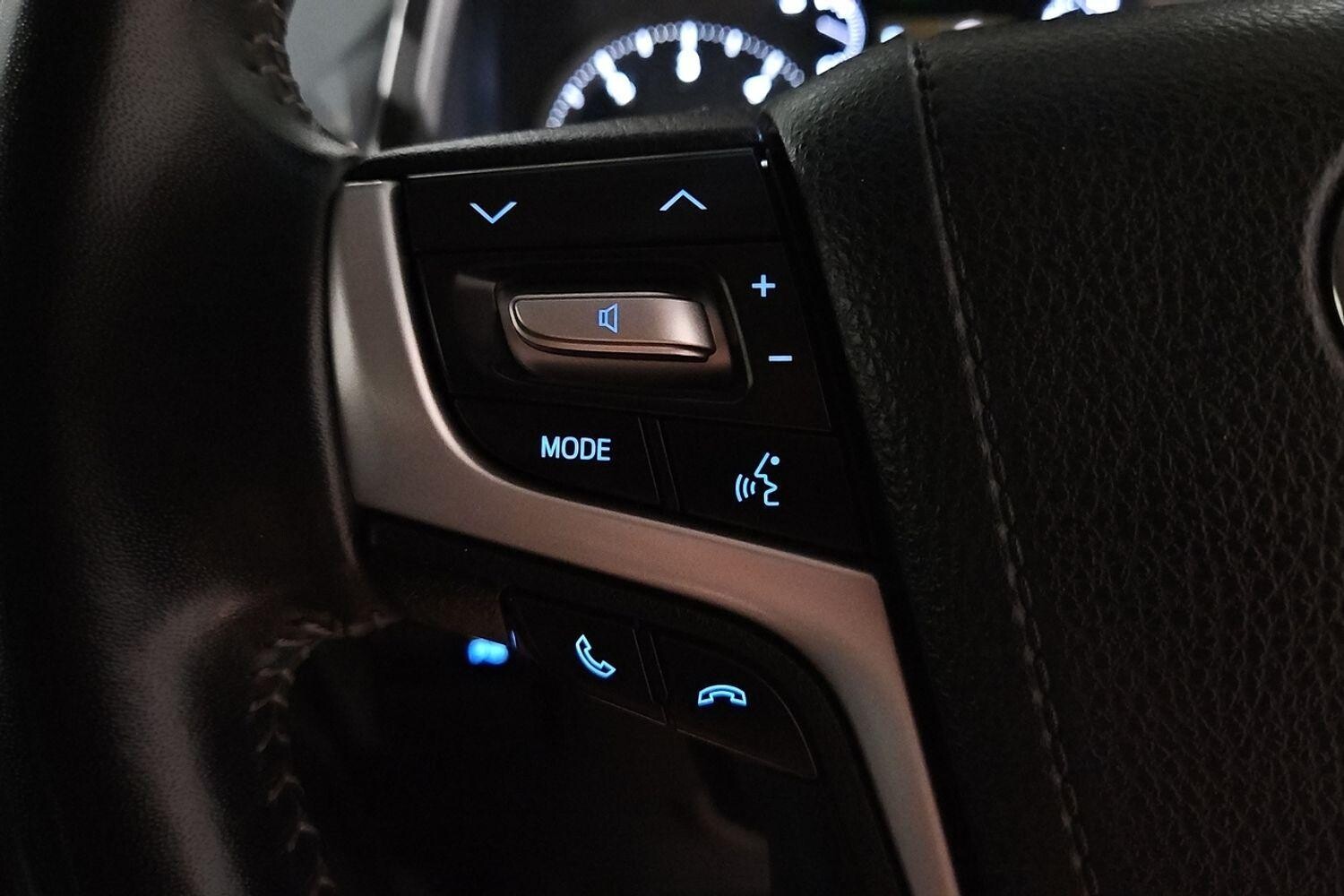 2021 Toyota Landcruiser Prado image
