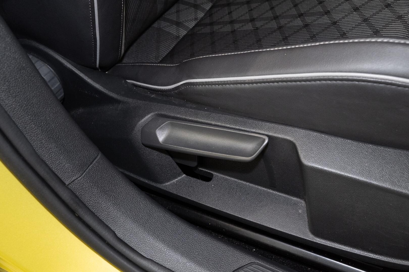 2021 Volkswagen Golf image