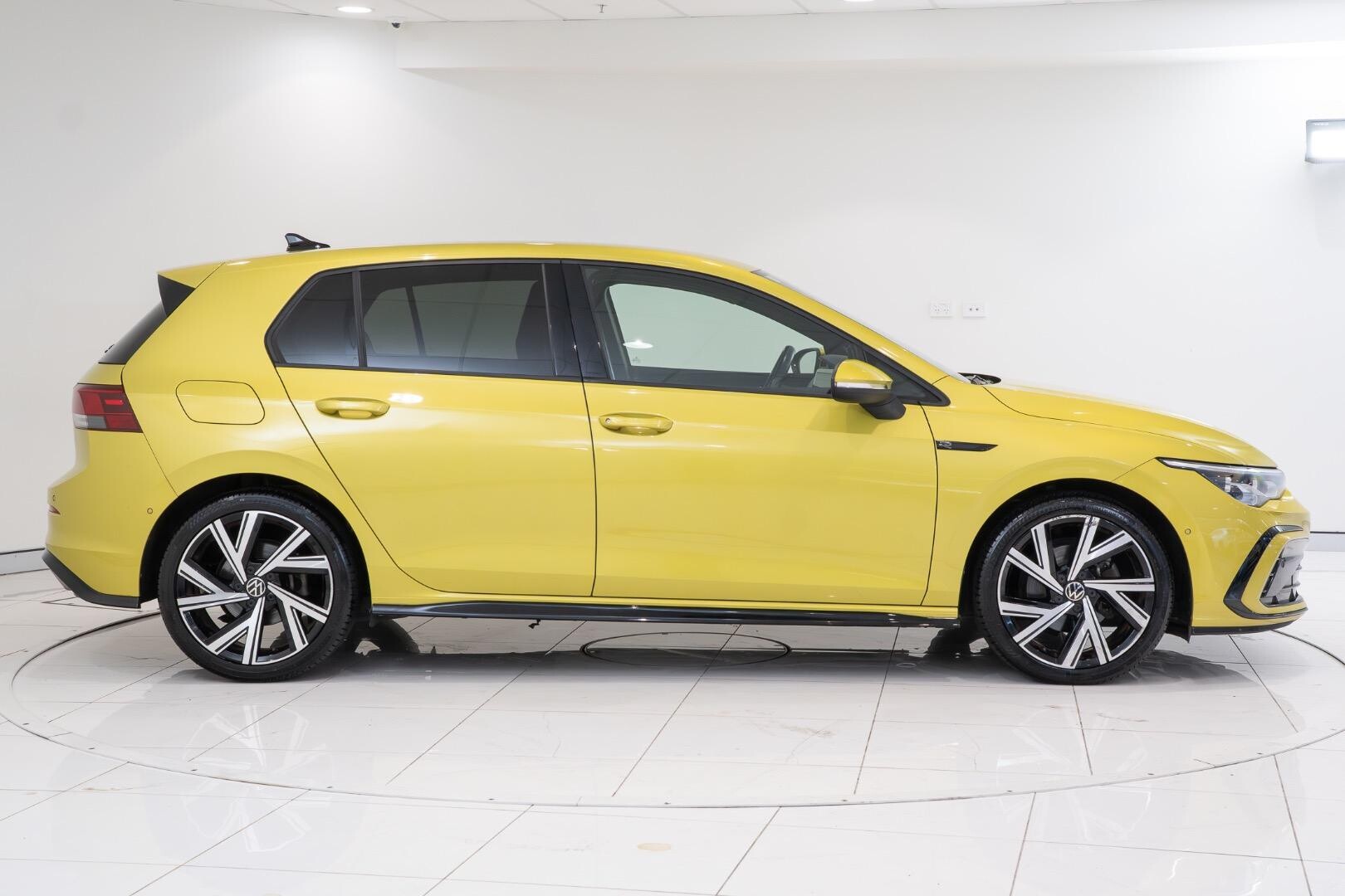 2021 Volkswagen Golf image