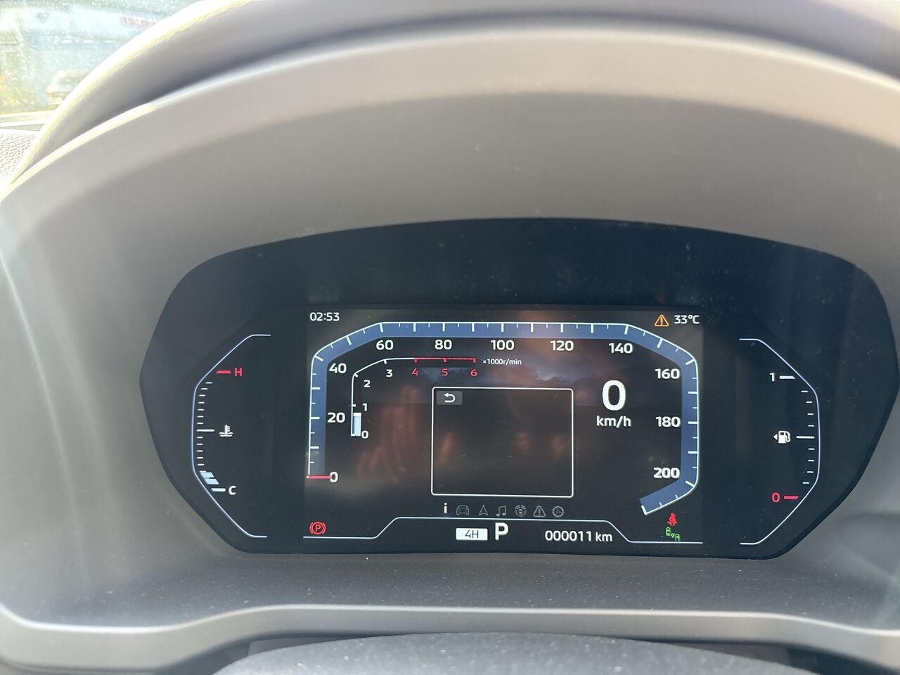 2025 Mitsubishi Outlander image