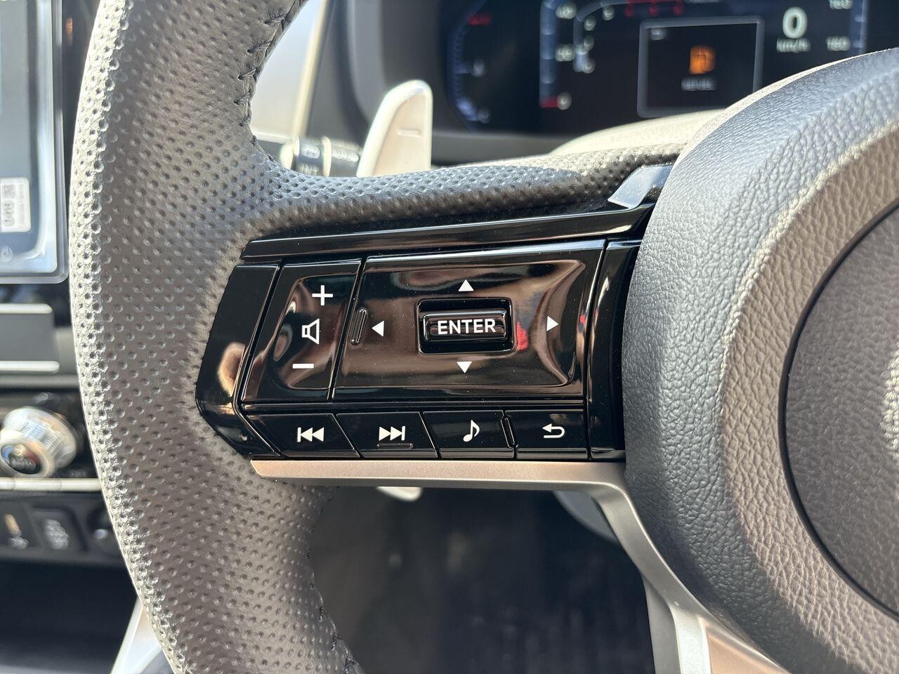 2025 Mitsubishi Outlander image