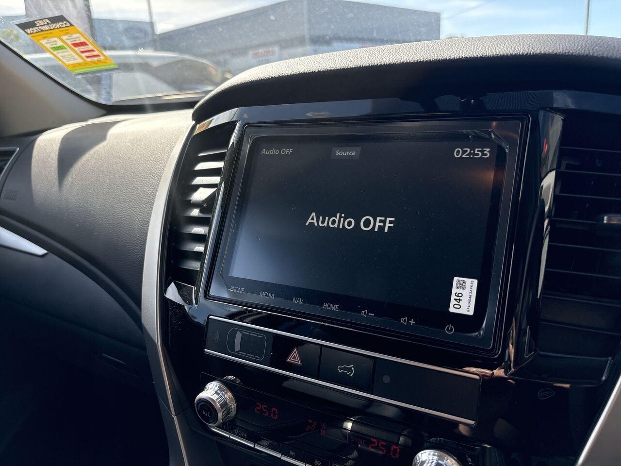 2025 Mitsubishi Outlander image