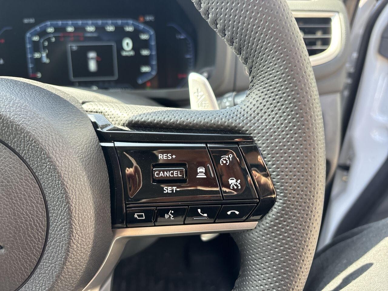 2025 Mitsubishi Outlander image