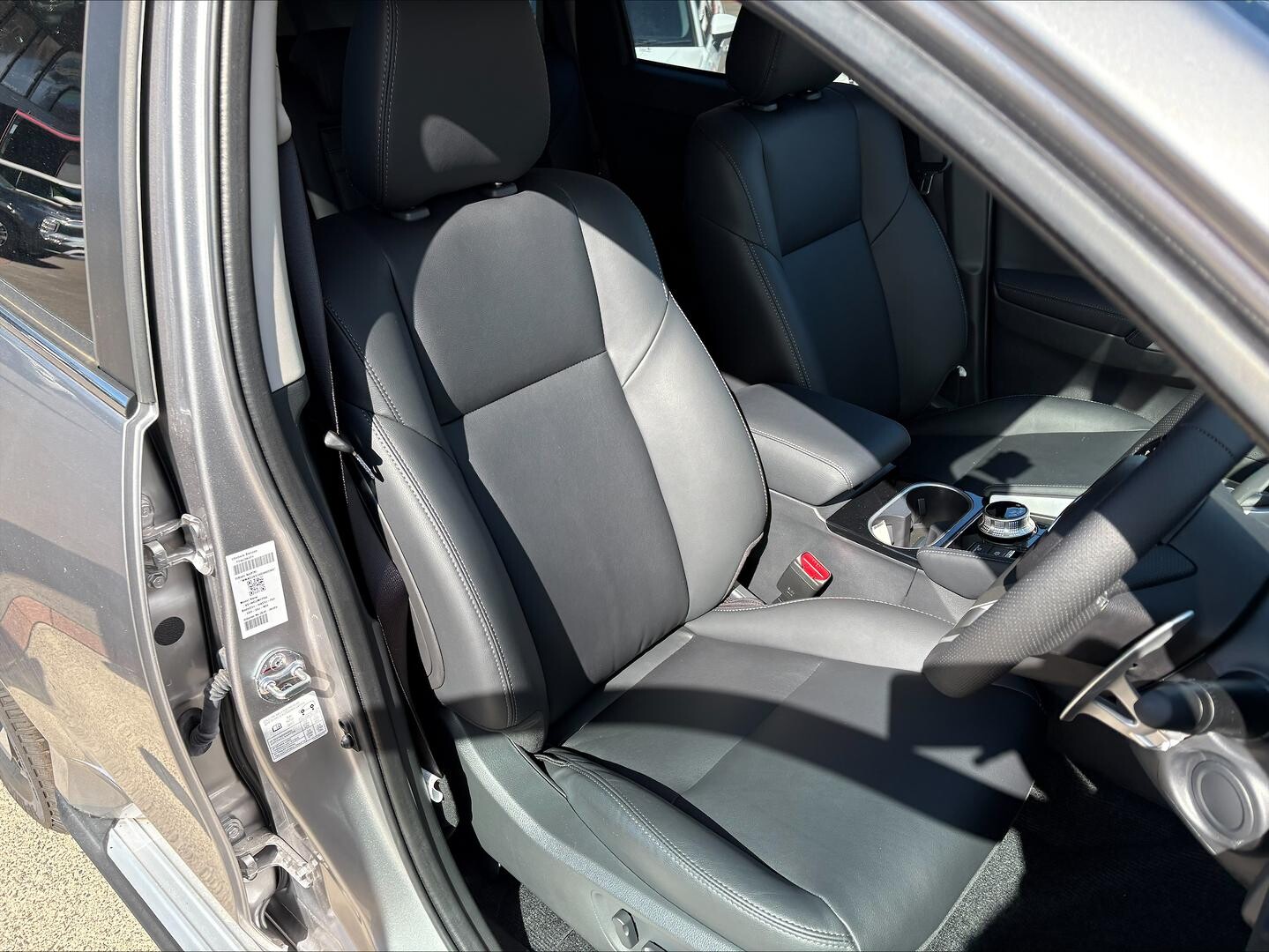 2025 Mitsubishi Outlander image