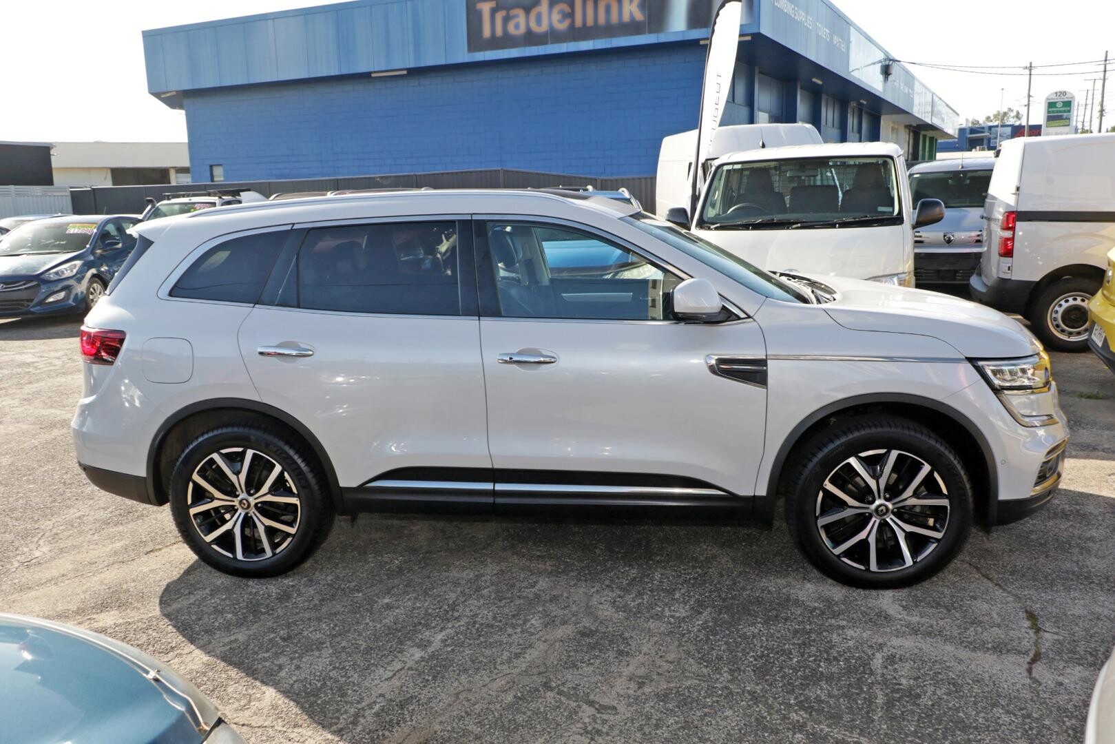 2021 Renault Koleos image