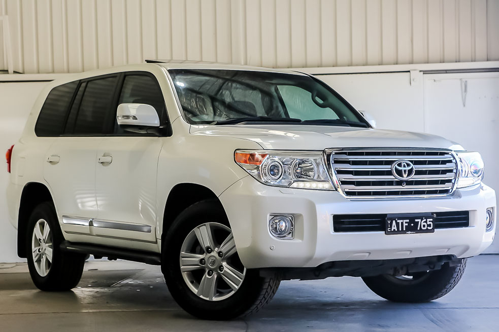 2013 Toyota Landcruiser image