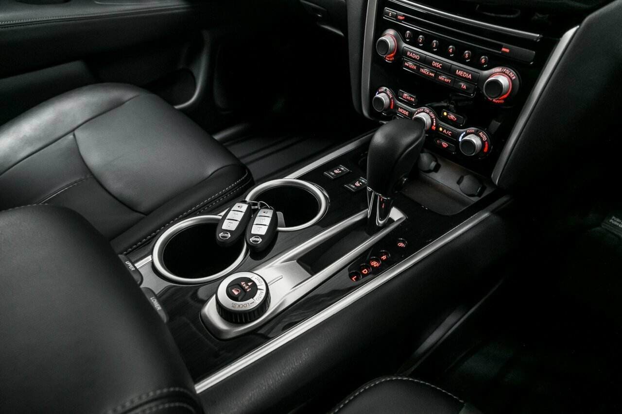 2018 Nissan Pathfinder image