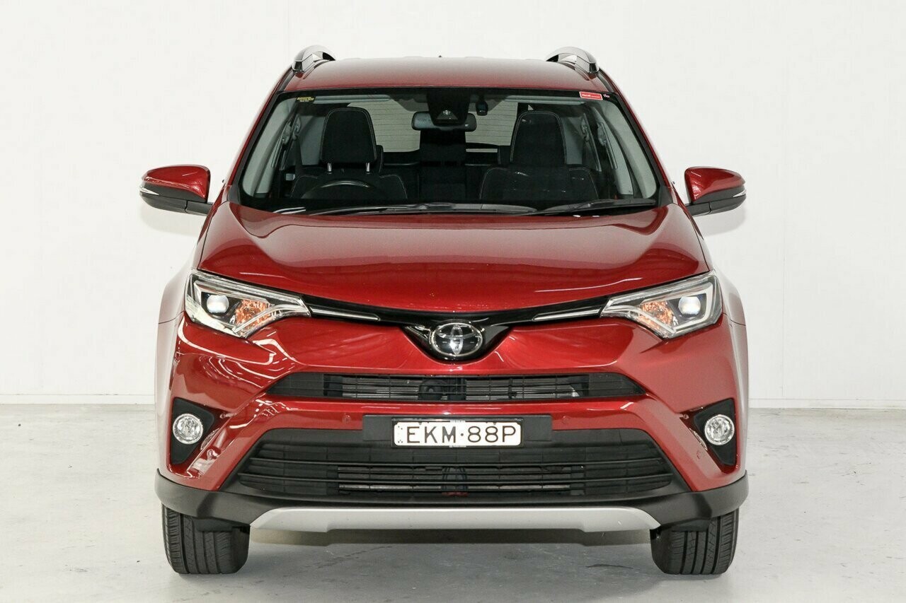 2018 Toyota RAV4 image