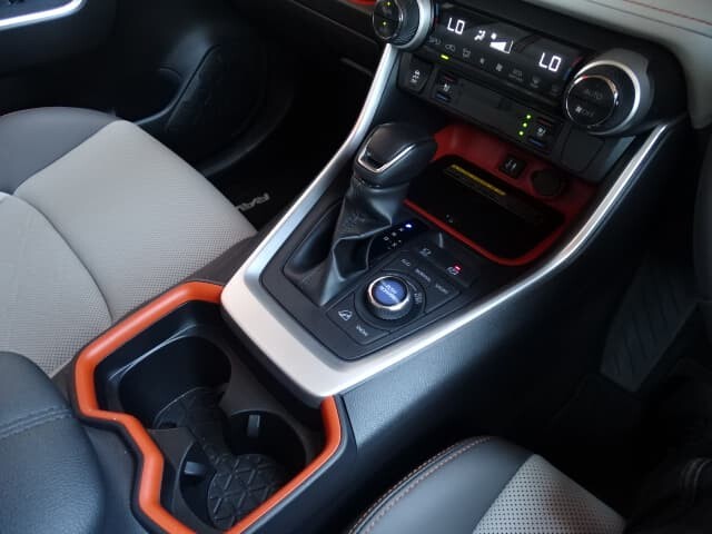 2019 Toyota RAV4 image