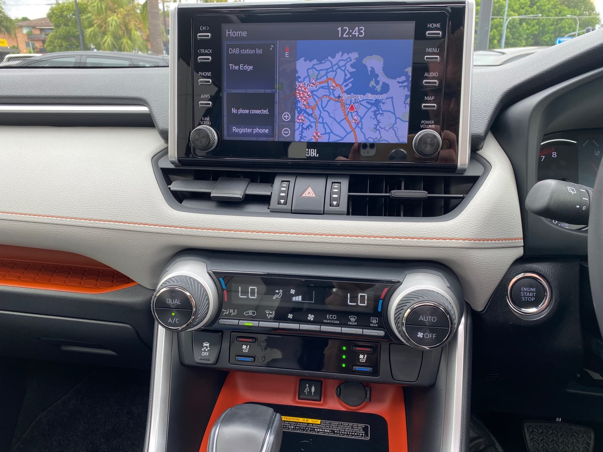2019 Toyota RAV4 image