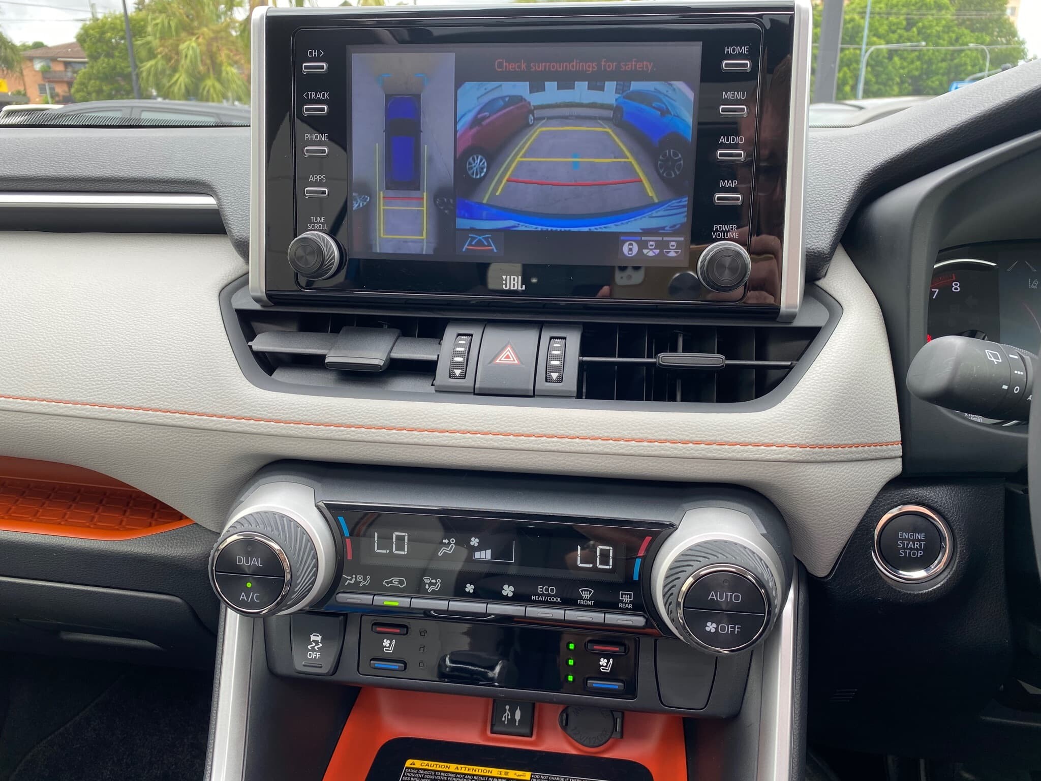 2019 Toyota RAV4 image