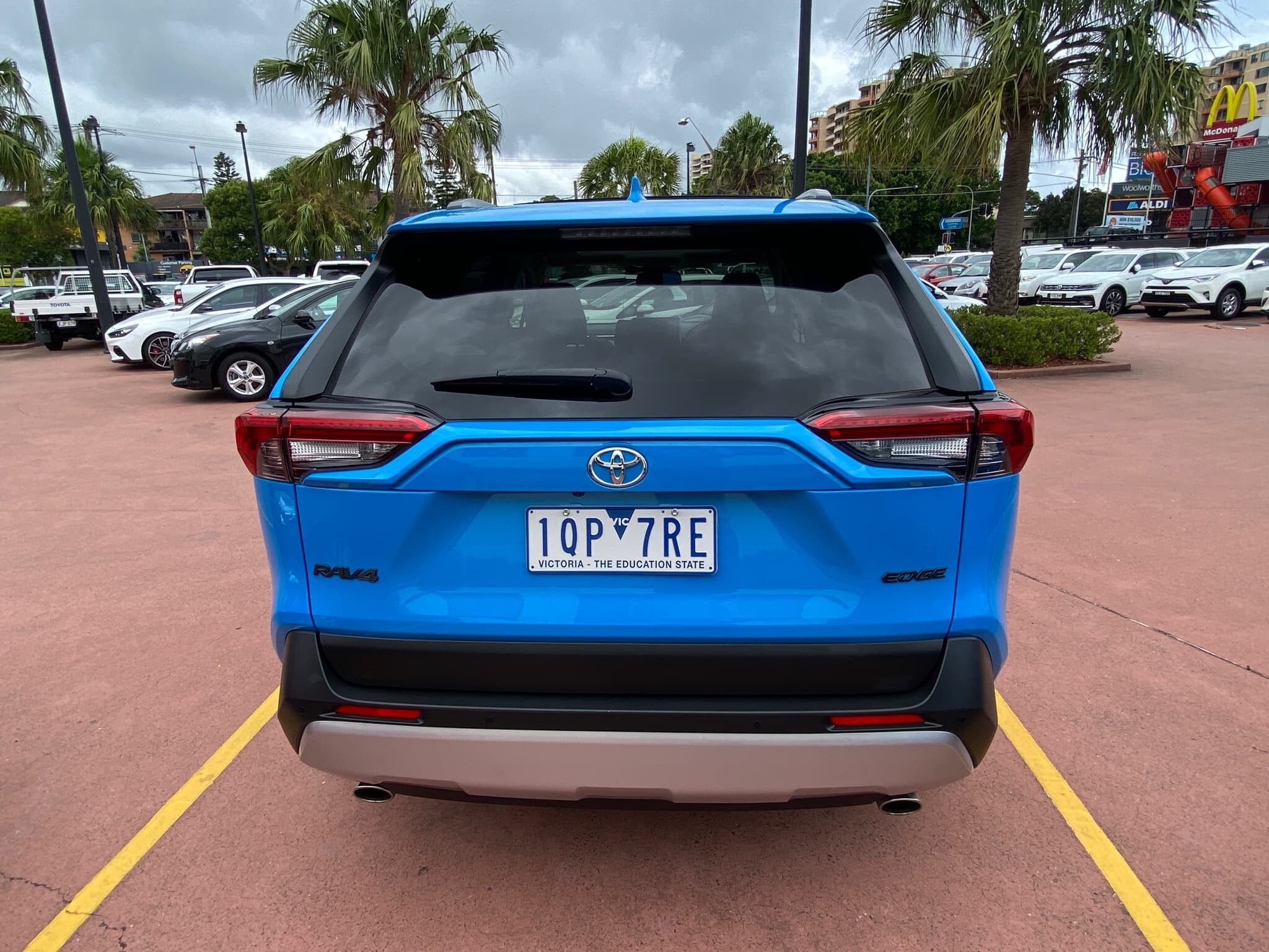 2019 Toyota RAV4 image
