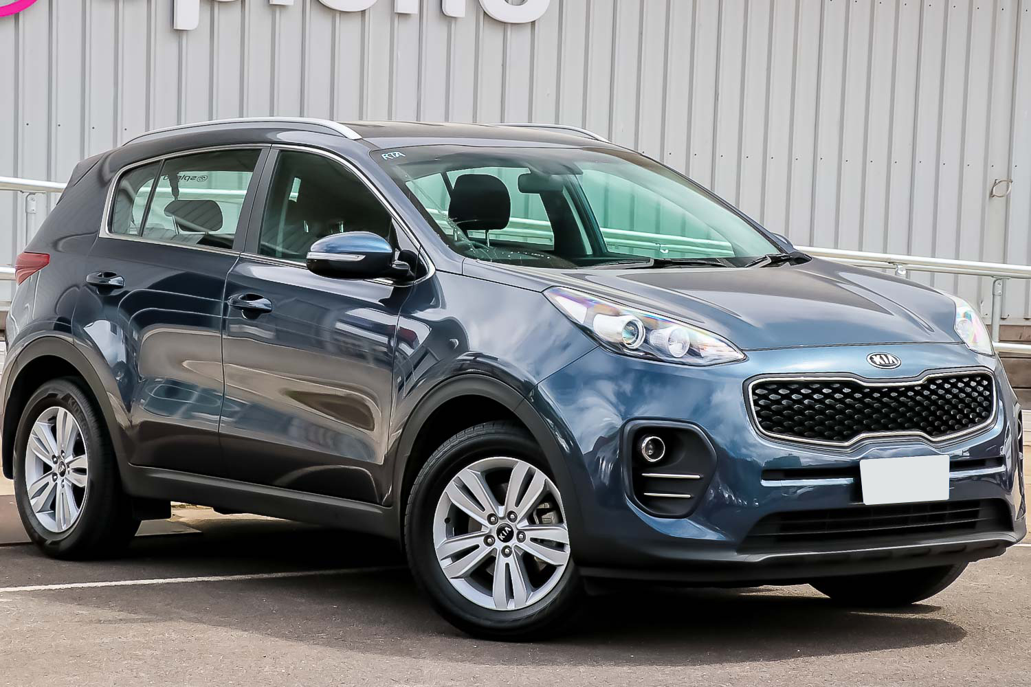 2017 KIA Sportage image