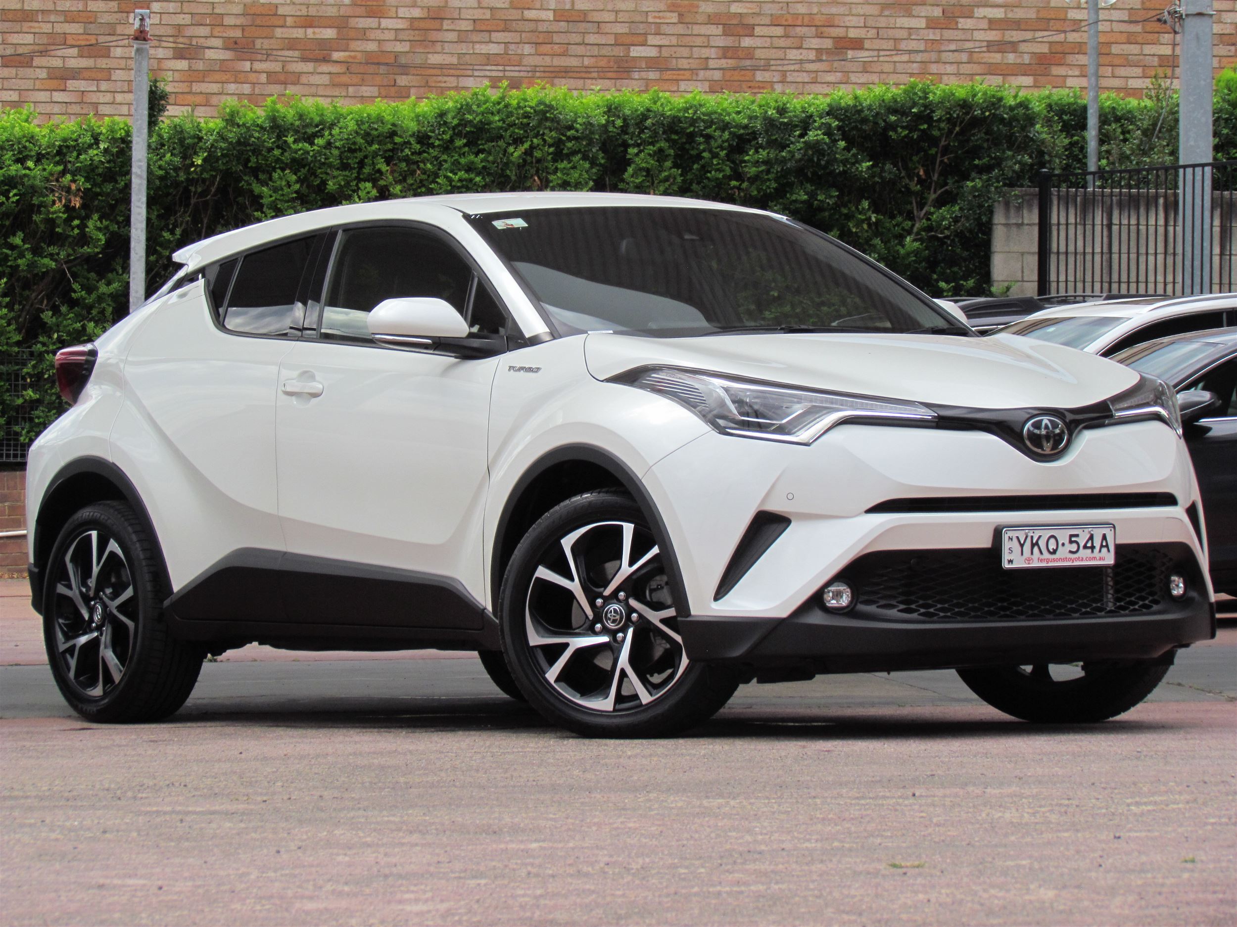 2019 Toyota C-HR image