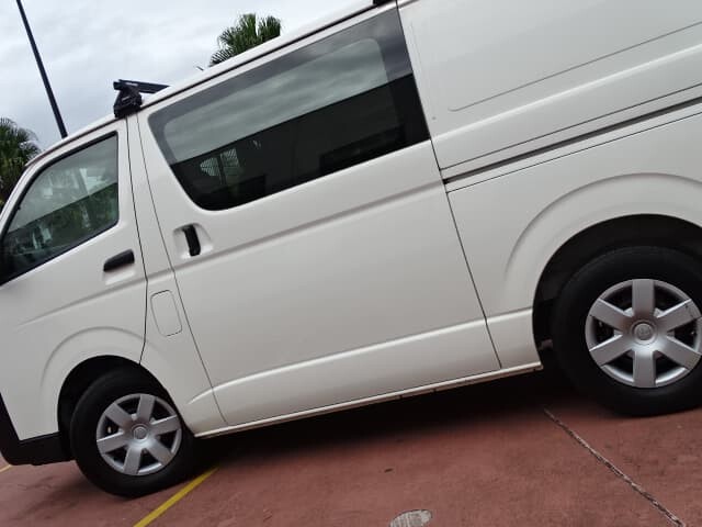 2017 Toyota Hiace image