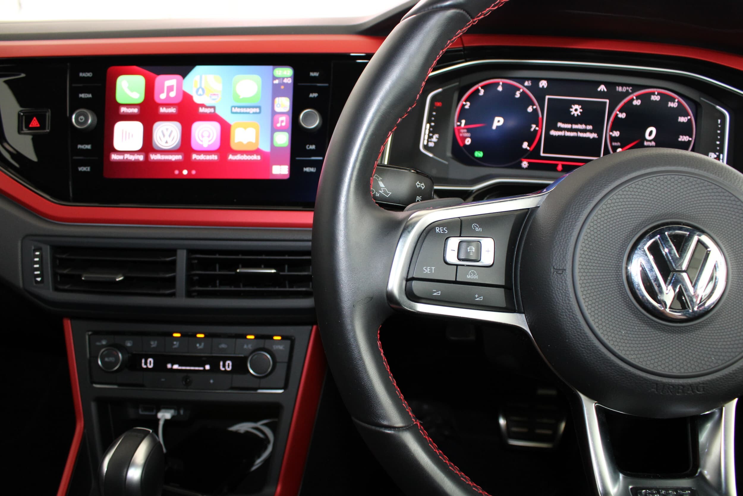 2018 Volkswagen Polo image