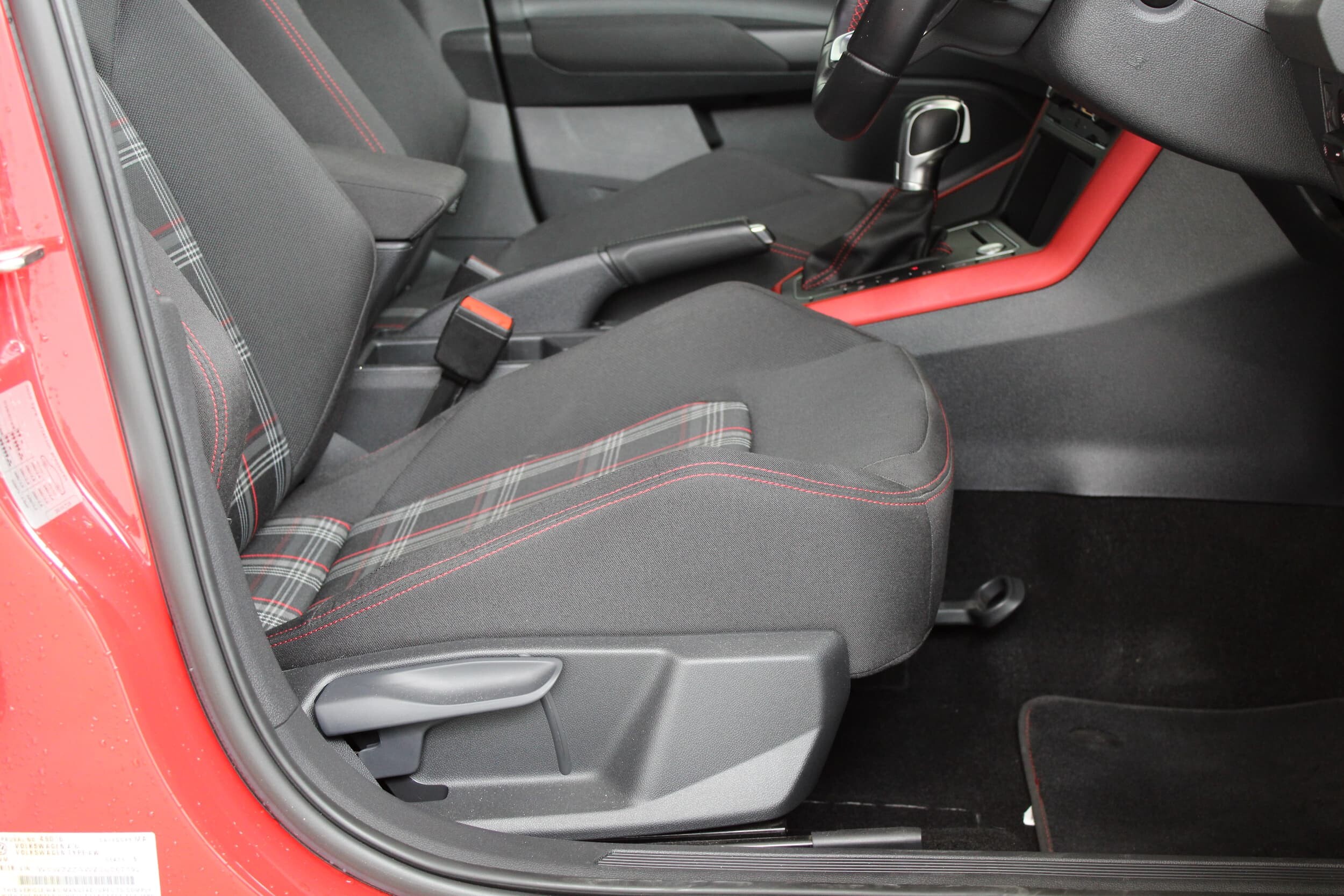 2018 Volkswagen Polo image