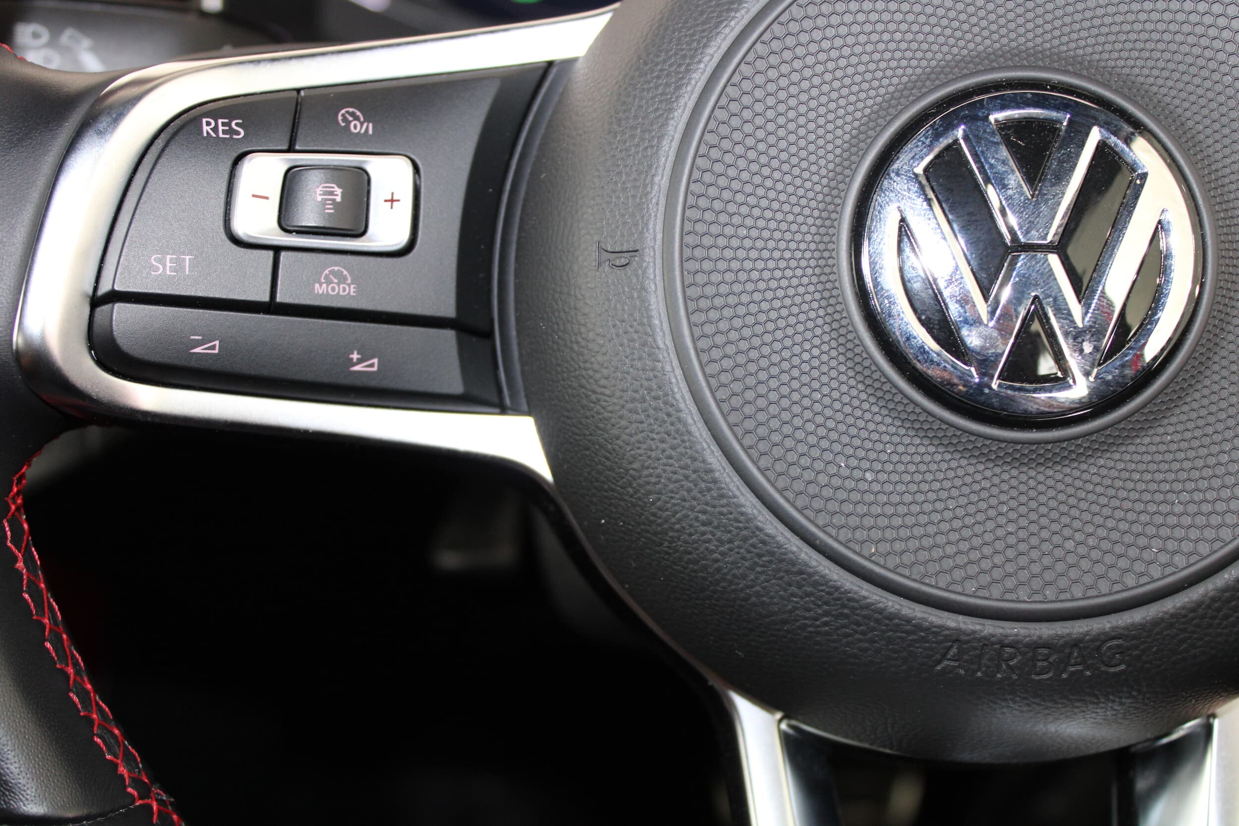 2018 Volkswagen Polo image