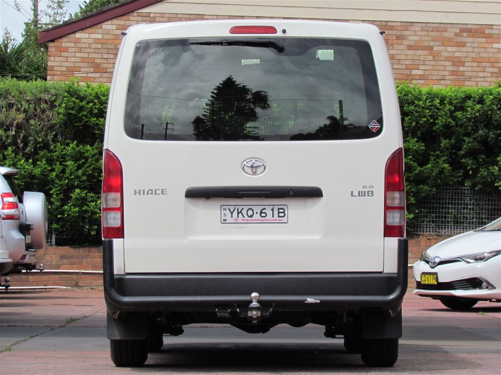 2018 Toyota Hiace image