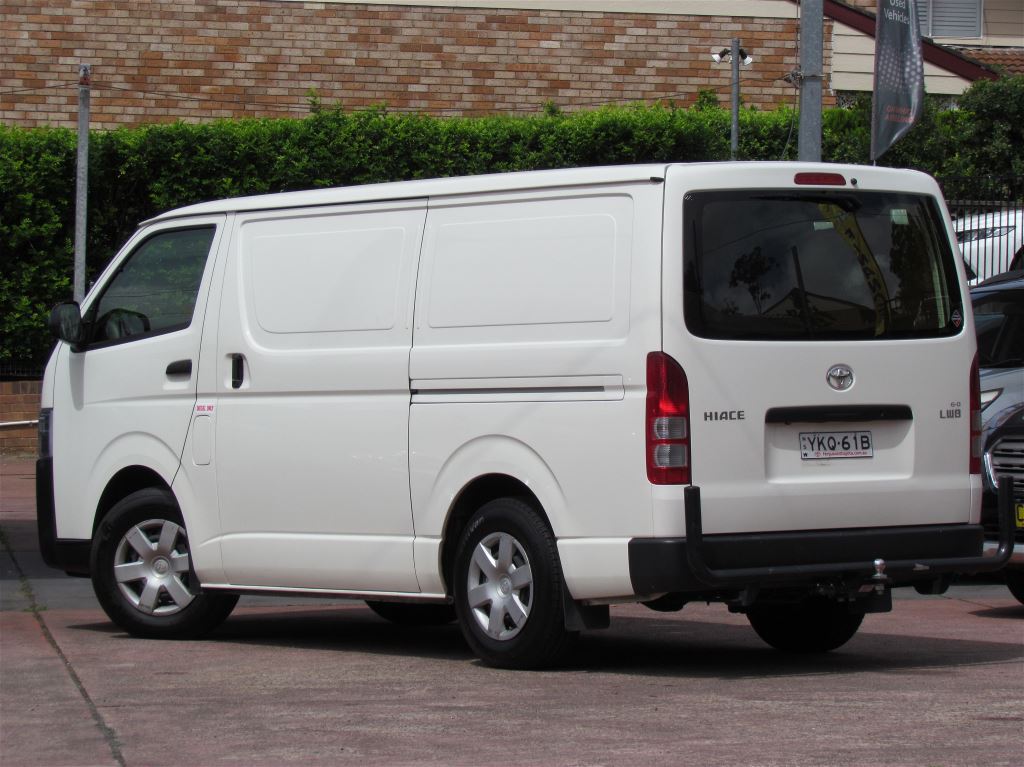 2018 Toyota Hiace image