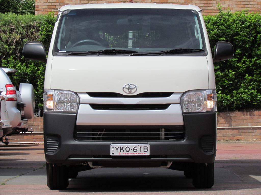 2018 Toyota Hiace image