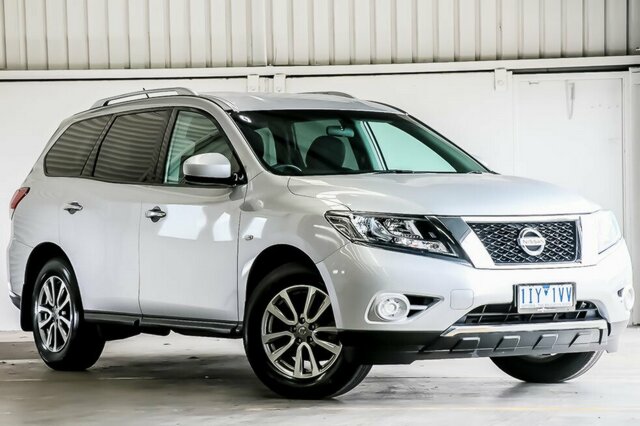 2016 Nissan Pathfinder image