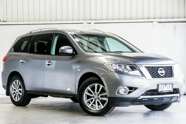 2016 Nissan Pathfinder image