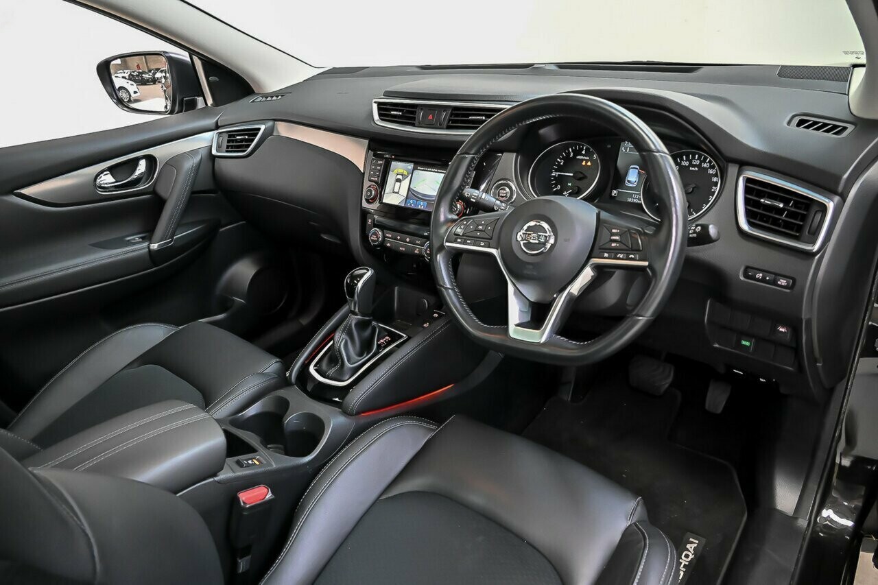 2018 Nissan Qashqai image