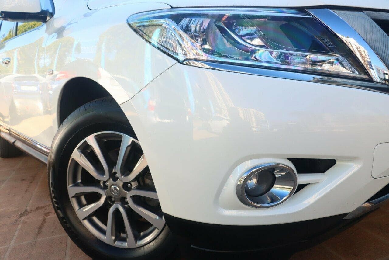 2017 Nissan Pathfinder image