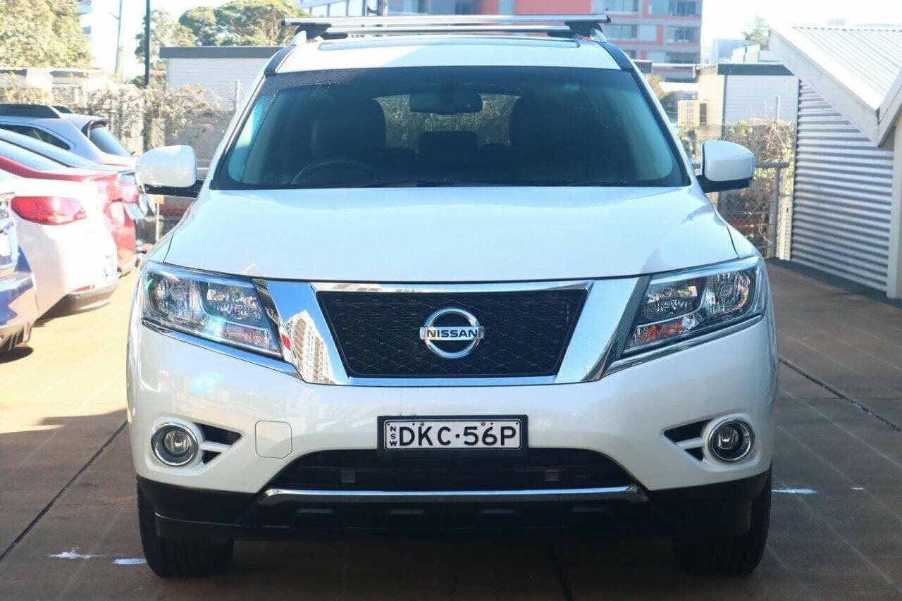 2017 Nissan Pathfinder image