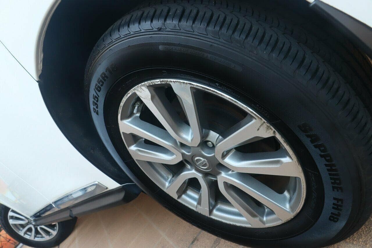 2017 Nissan Pathfinder image