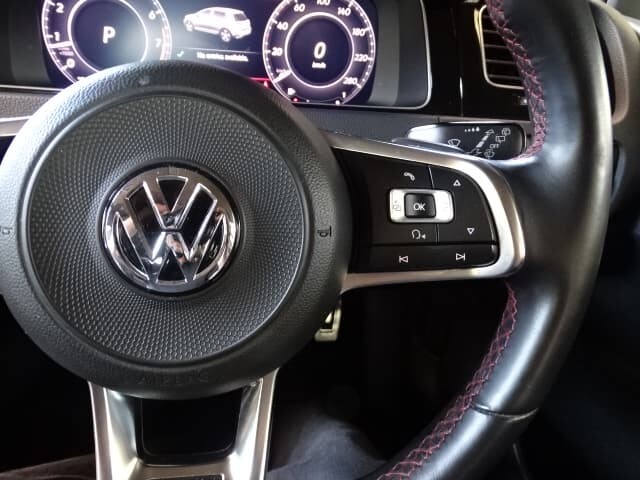 2017 Volkswagen Golf image