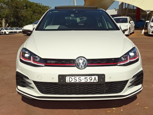 2017 Volkswagen Golf image