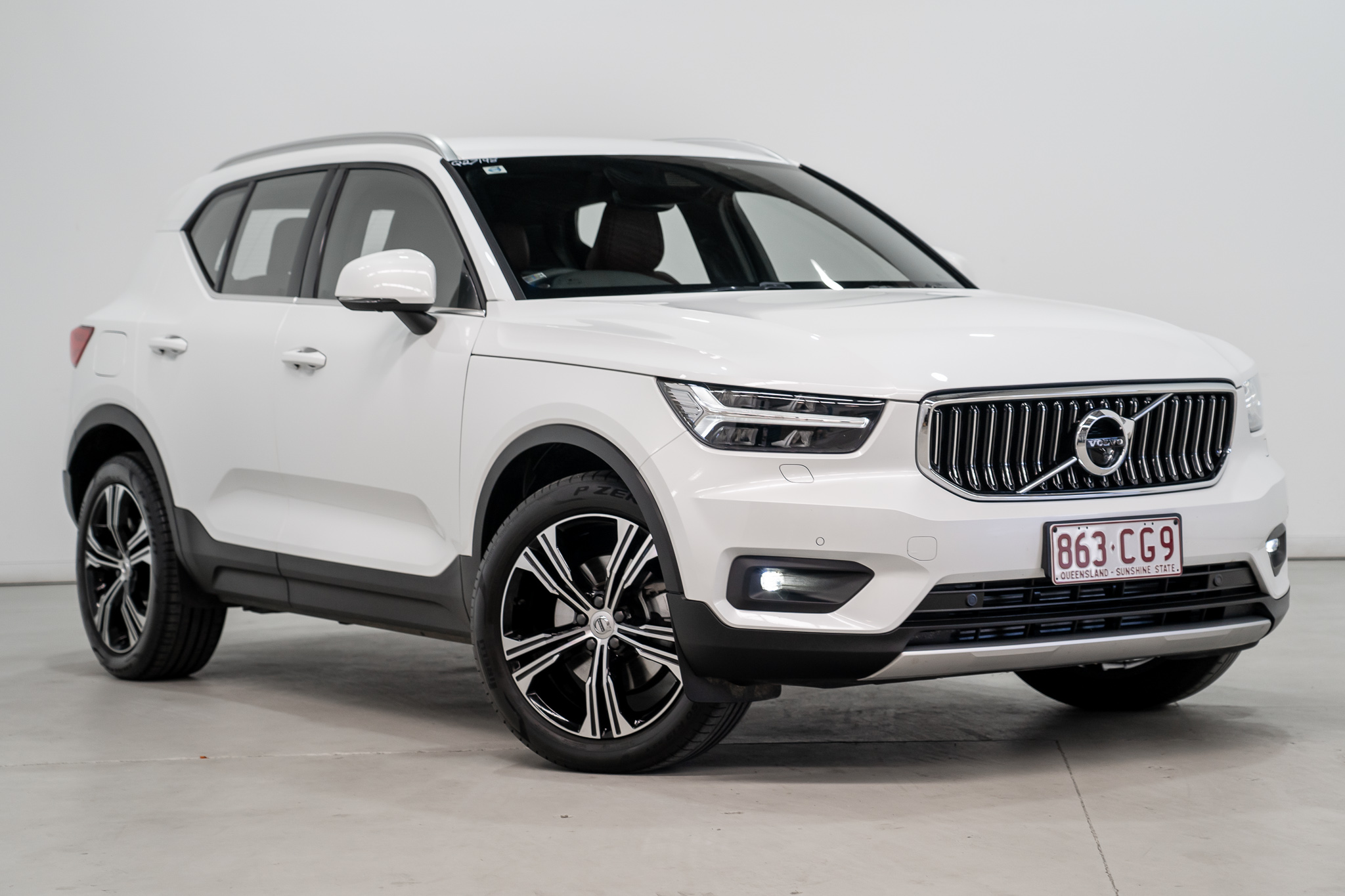 2019 Volvo Xc40 T4 Inscription (Awd) image