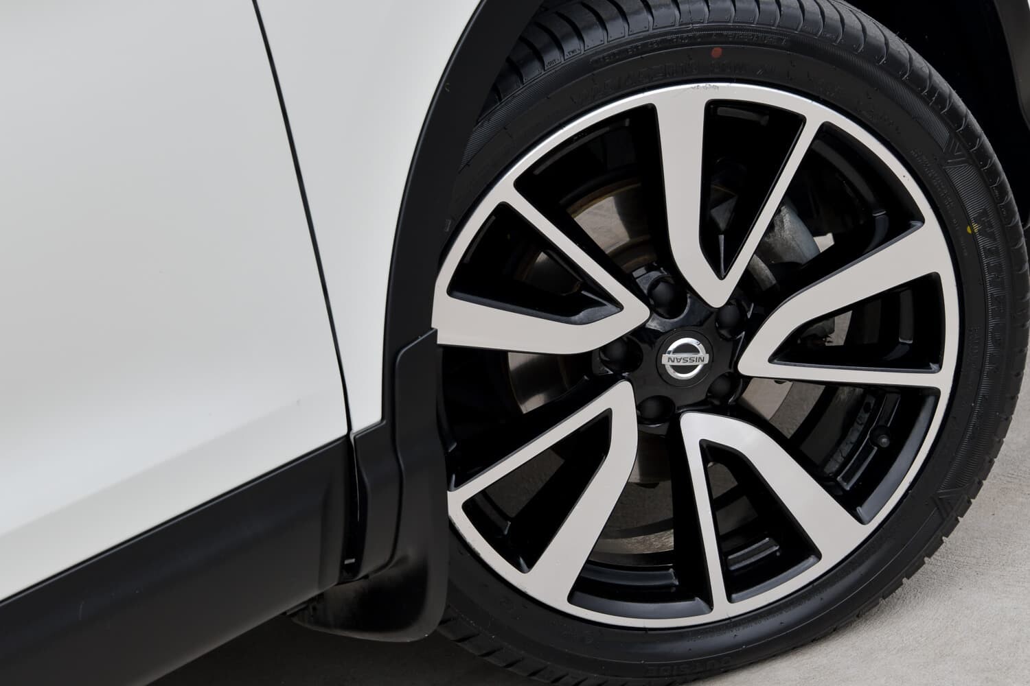 2016 Nissan Qashqai image