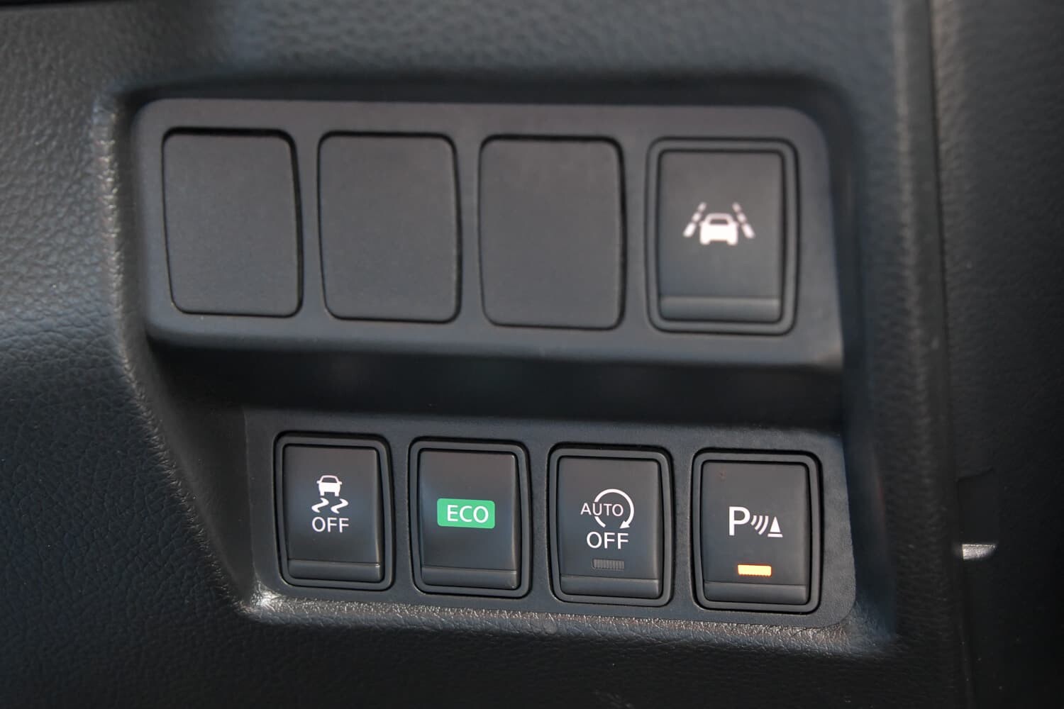 2016 Nissan Qashqai image