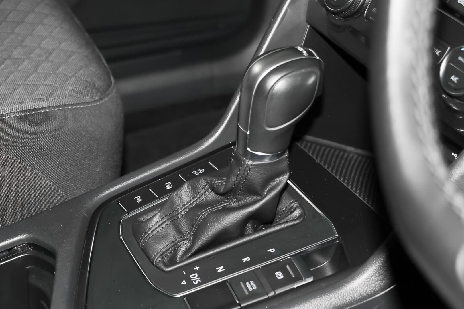 2018 Volkswagen Tiguan image