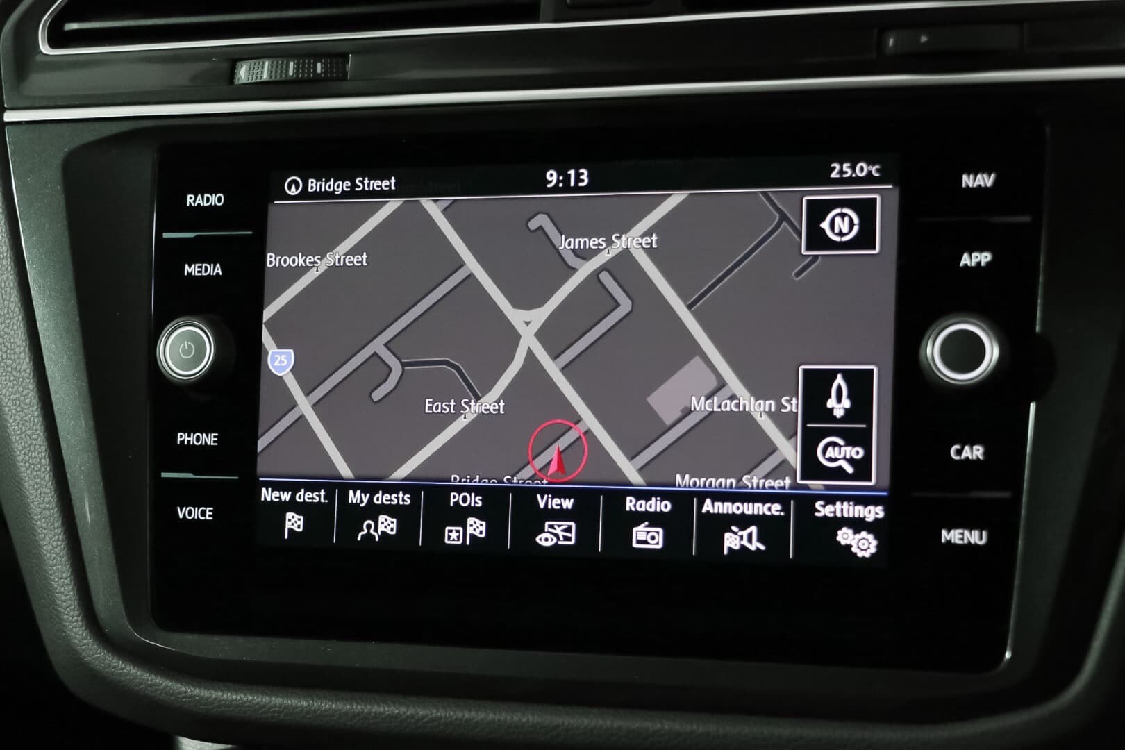 2018 Volkswagen Tiguan image