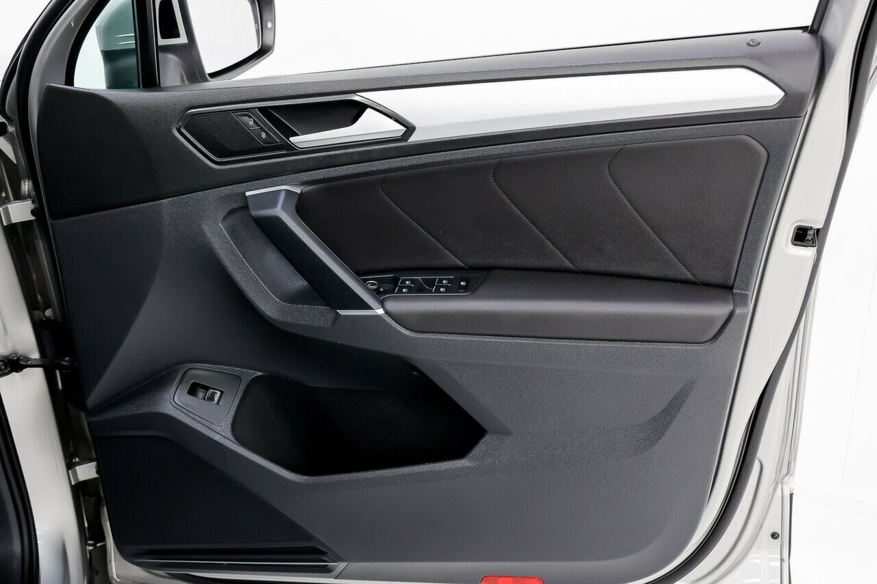 2018 Volkswagen Tiguan image