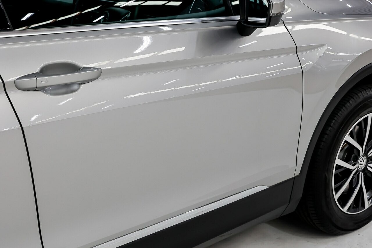 2018 Volkswagen Tiguan image