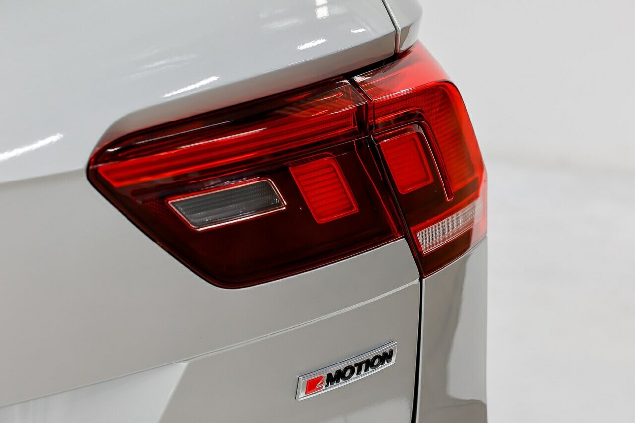 2018 Volkswagen Tiguan image